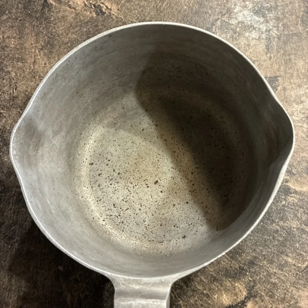 Wagner Ware Sidney Magnalite Saucepan 1 1/2 Qt - 4681 1/2P Double Spout NO LID